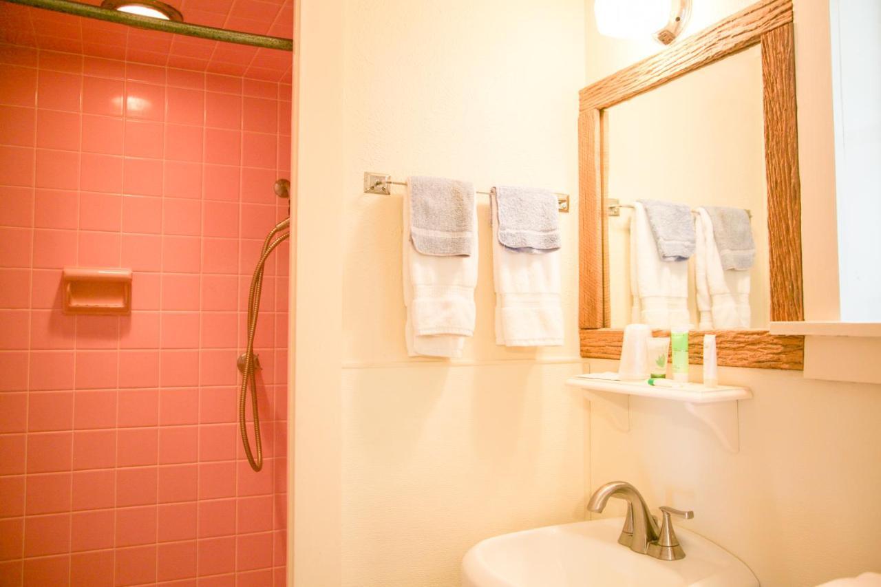 Shiner Country Inn エクステリア 写真